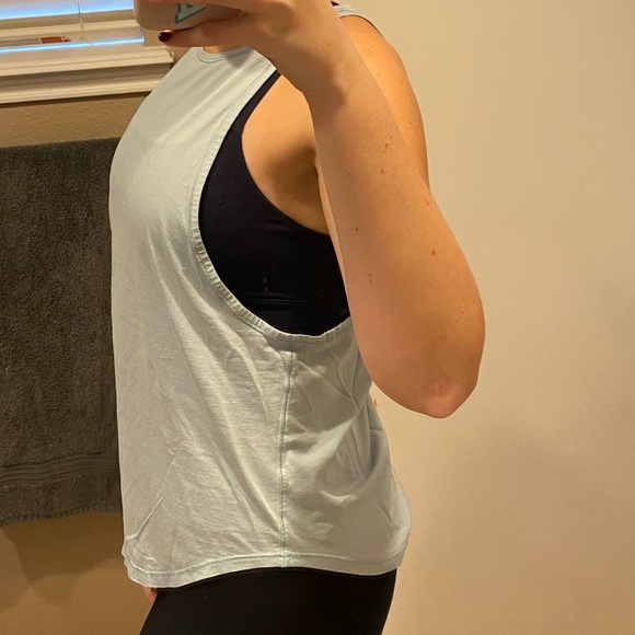 Lululemon tank top - Picture 4 of 4